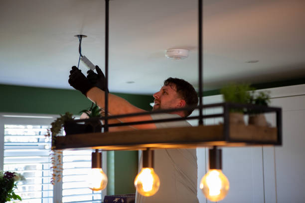 Best Local Electrician Companies  in Oakdale, NY